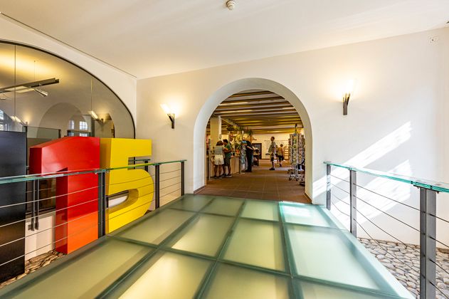 Eingang in die Tourist Information 