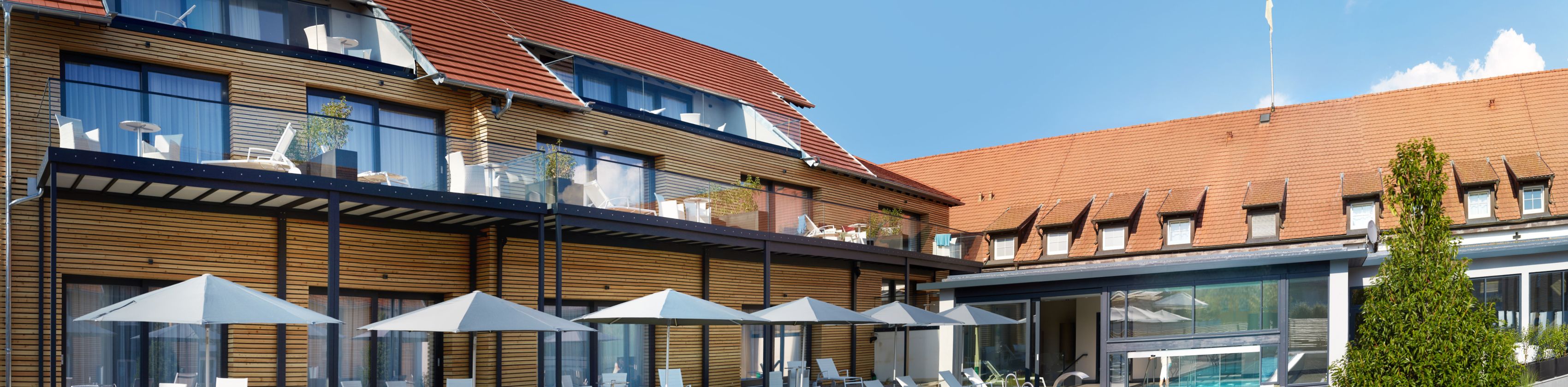 Hotel Schloss Reinach Pool_Copyright_Hotel_Schloss_Reinach, © Hotel Schloss Reinach