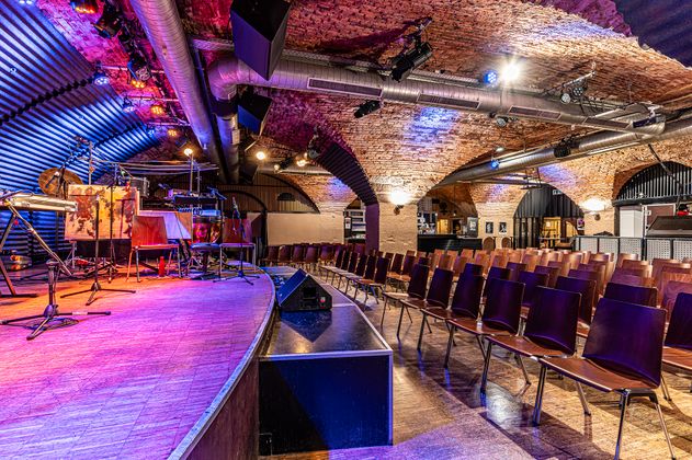 Bestuhlter Innenraum vom Jazzhaus Freiburg