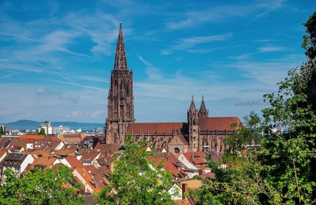 Visite guidée publique de la ville de Fribourg avec visite de la cathédrale 2024 - Visite guidée de la vieille ville de Fribourg avec visite de la cathédrale