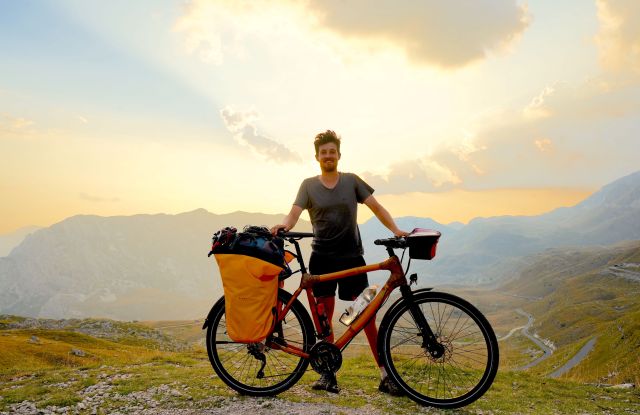 Film screening: Cycling to the climate conference in Baku