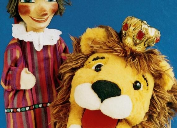 Punch and the Lion King - hand puppet show for children aged 4 and over