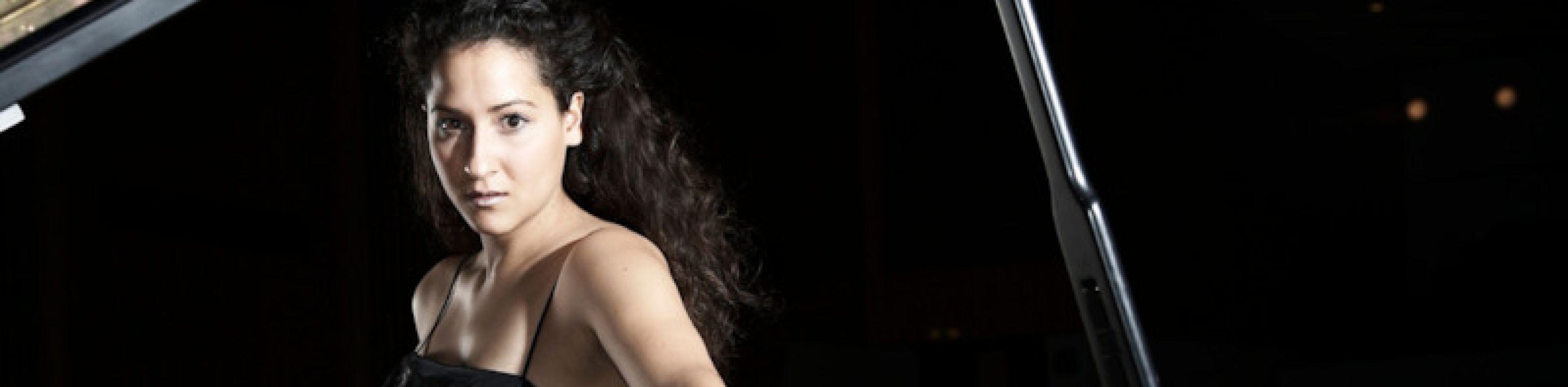 Meryem Akdenizli spielt ein Erzählkonzert: Im Wandel der Epochen - von Chopin zu Liszt