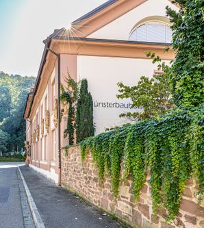 Gebäude mit beige Fassade der Münsterbauhütte